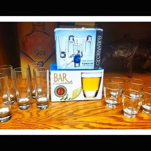 2 sets of shot glasses